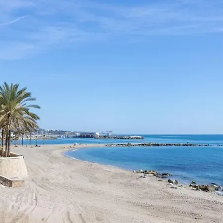 3 Hab. Primera Linea De Playa - Centro * Marbella