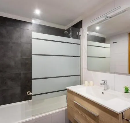 3 Hab. Primera Linea De Playa - Centro Daire Marbella